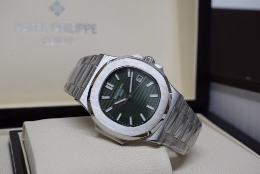 Patek Philippe replica nautilus 5711 green dial - immagine 3